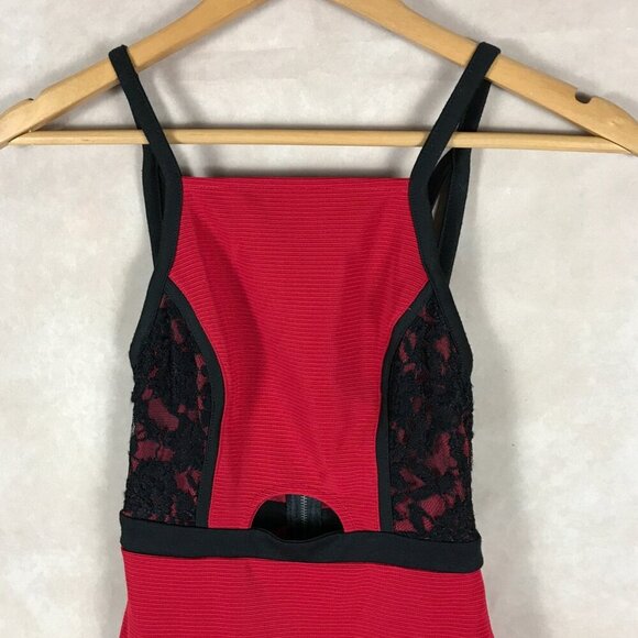 Material Girl Red Mini Skater Dress with Black Lace NWT SMALL - Picture 4 of 6